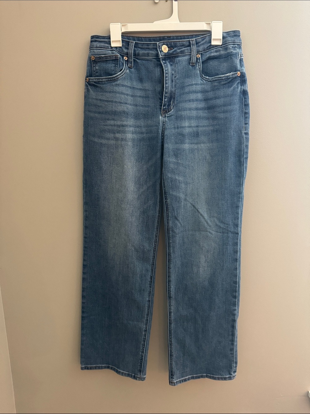 Classic Straight-Leg Women’s Jeans - Blue